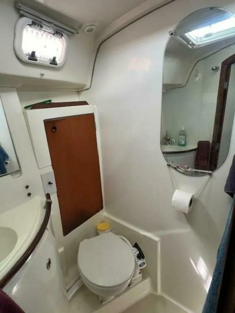 Slide: The Image of Beneteau 461 2000 - 5246856