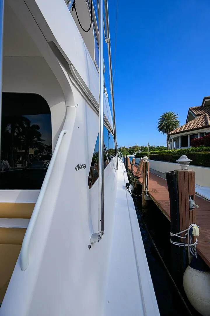 Slide: The Image of Starboard Side - 5241080