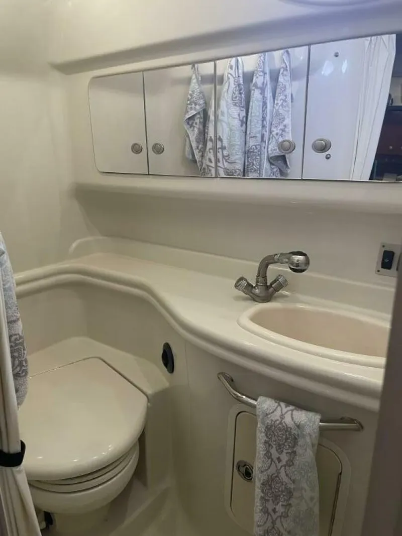 Slide: The Image of Sea Ray 34 2007 - 5242155