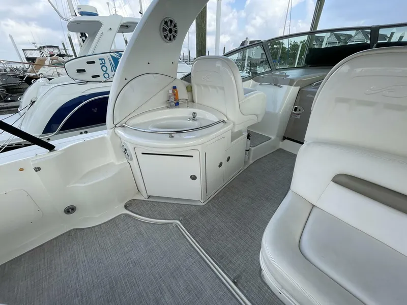 Slide: The Image of Sea Ray 34 2007 - 5248849