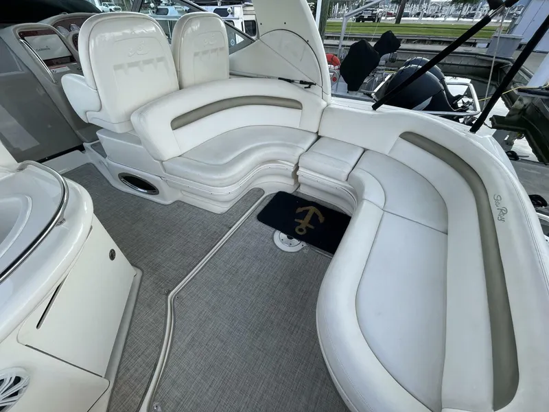 Slide: The Image of Sea Ray 34 2007 - 5248854