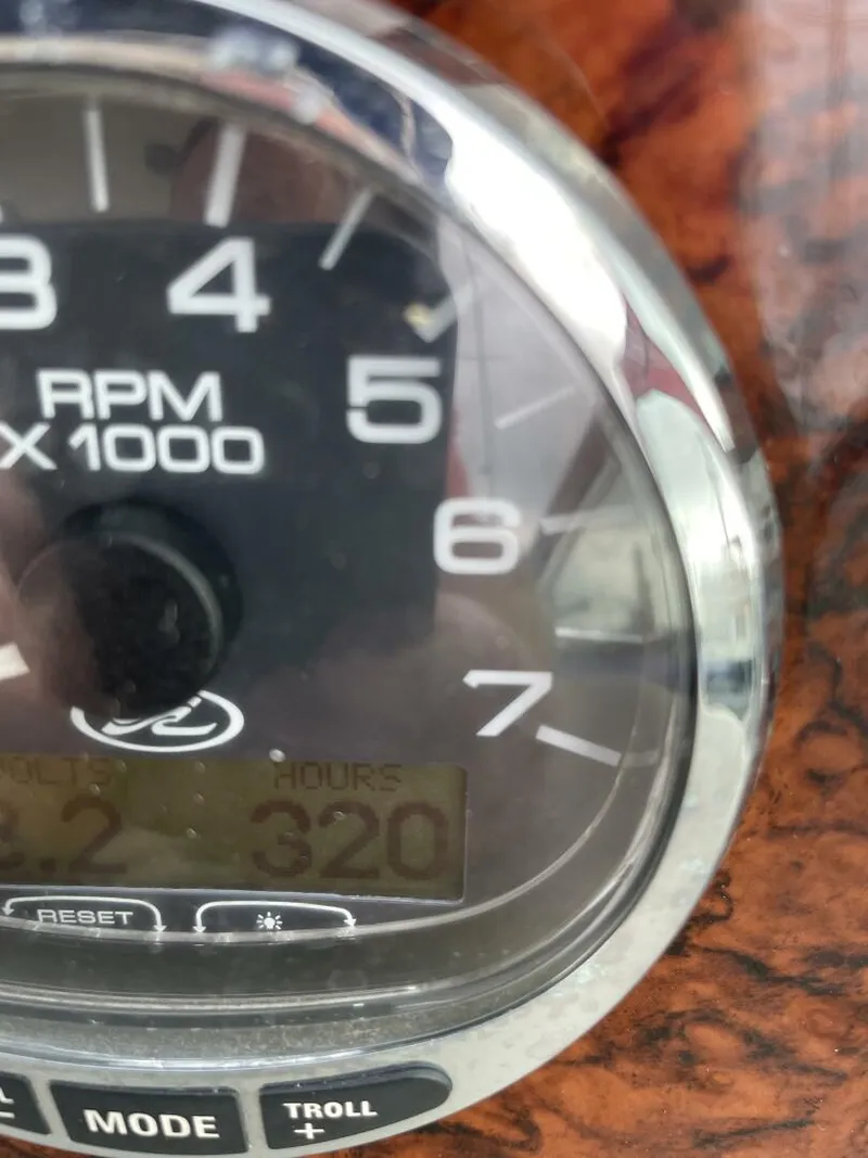 Slide: The Image of Sea Ray 34 2007 - 5248869