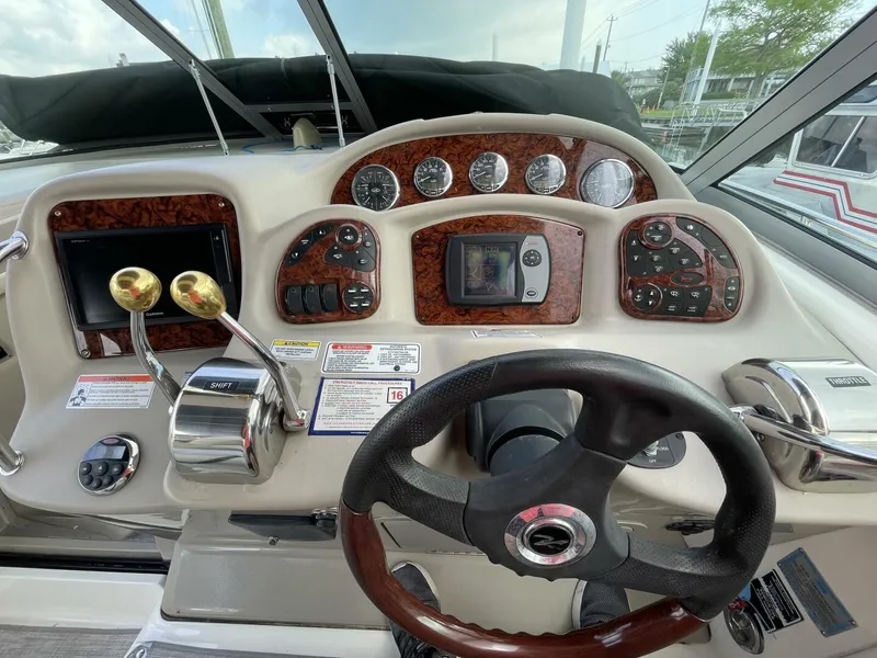 Slide: The Image of Sea Ray 34 2007 - 5248870