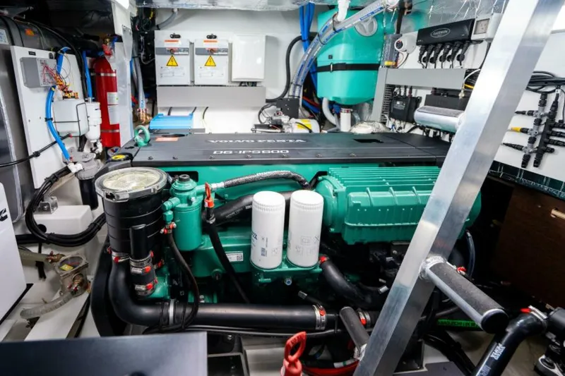 Slide: The Image of 2024 46 Prestige Flybridge -Engine Room - 5247919