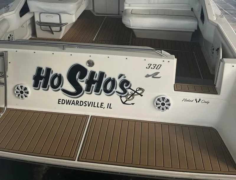 Slide: The Image of Sea Ray 330 Express Cruiser 1994 - 5283237