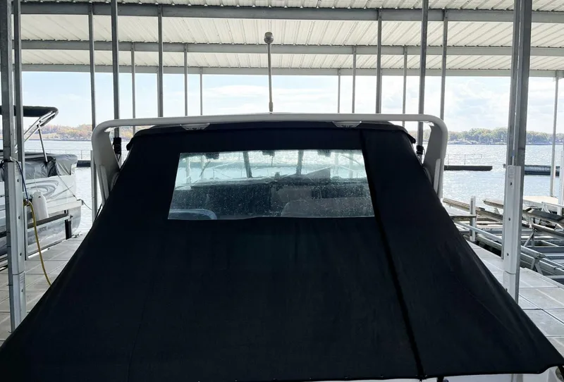 Slide: The Image of Sea Ray 330 Express Cruiser 1994 - 5283222