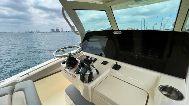 Slide: The Image of Helm - 5249789