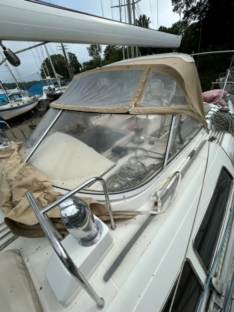 Slide: The Image of Used Sail Monohull for sale 2001 Moody 54 - MORAGSTAR - 5551100