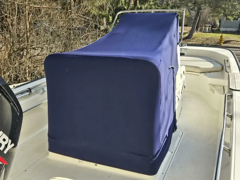 Slide: The Image of Boston Whaler Montauk 170 2021 - 5250583