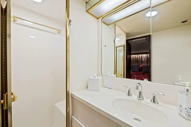 Slide: The Image of Hatteras Motoryacht 1989 - 5251183