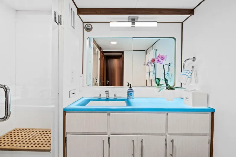 Slide: The Image of Hatteras Motoryacht 1989 - 5251193