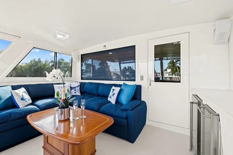 Slide: The Image of Hatteras Motoryacht 1989 - 5251201