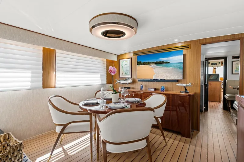 Slide: The Image of Hatteras Motoryacht 1989 - 5251172