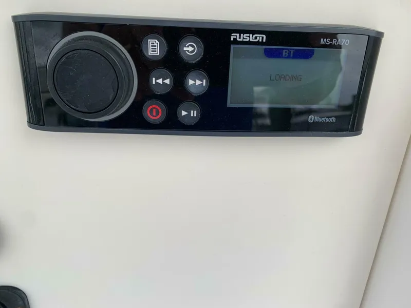 Slide: The Image of Buddy Davis Center Console 2005 - 5251653