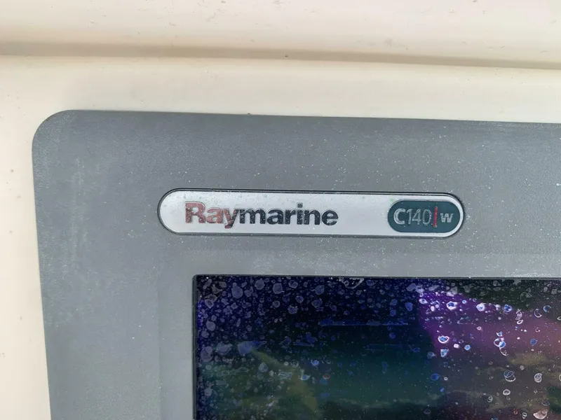 Slide: The Image of Buddy Davis Center Console 2005 - 5251655