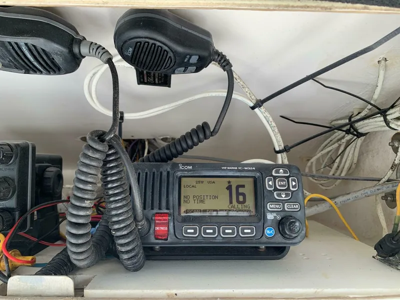 Slide: The Image of Buddy Davis Center Console 2005 - 5251657