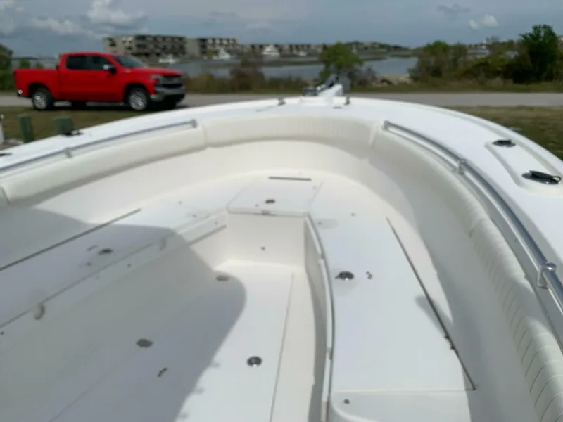 Slide: The Image of Buddy Davis Center Console 2005 - 5251660