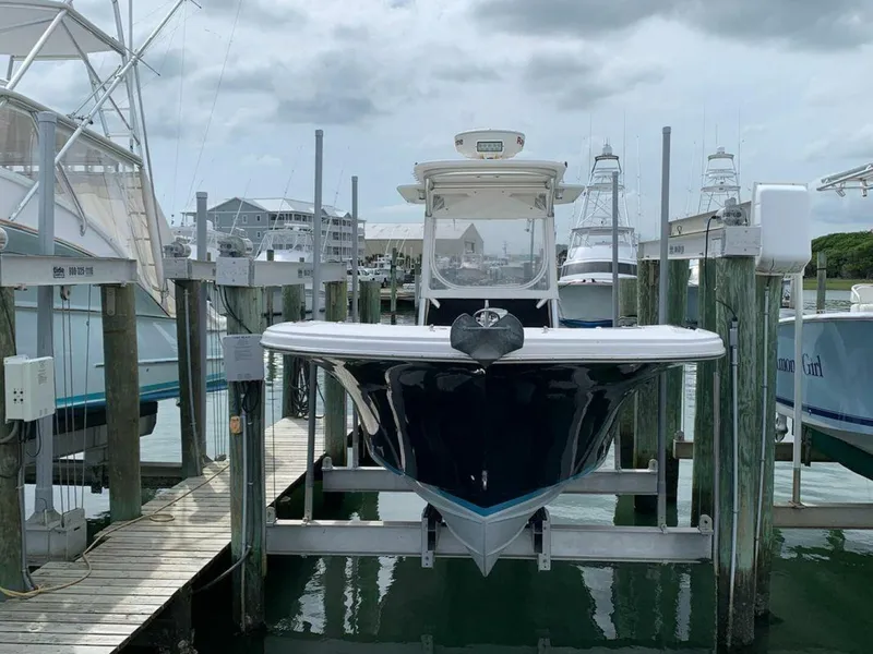 Slide: The Image of Buddy Davis Center Console 2005 - 5251643