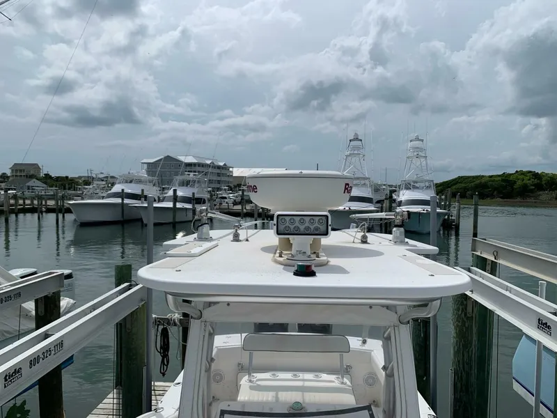 Slide: The Image of Buddy Davis Center Console 2005 - 5251663