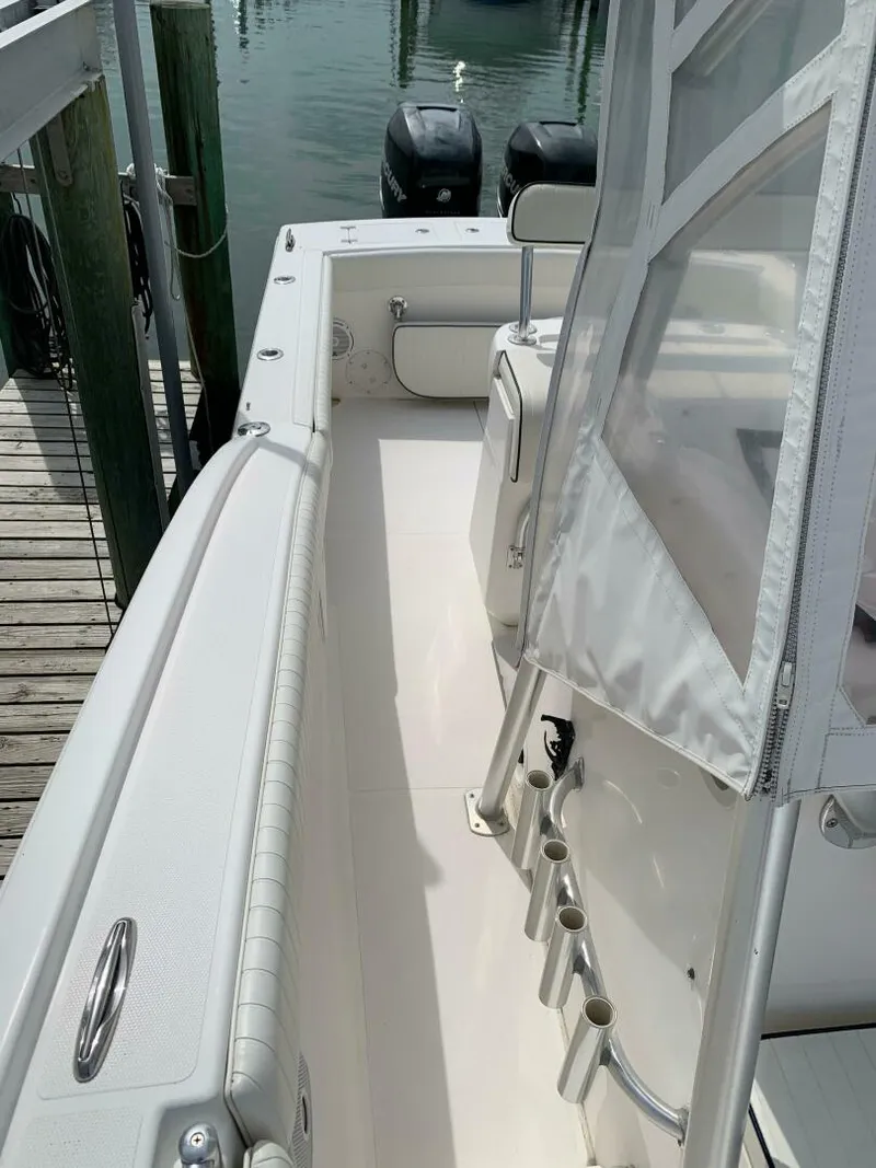 Slide: The Image of Buddy Davis Center Console 2005 - 5251665