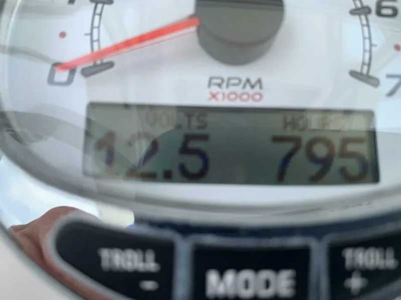 Slide: The Image of Buddy Davis Center Console 2005 - 5251670