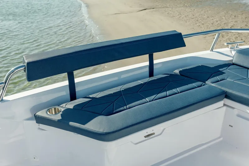 Slide: The Image of Axopar Suntop 2026 - 5283412