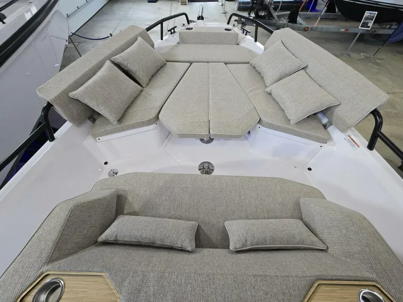 Slide: The Image of Axopar Cross Cabin 2026 - 5856388