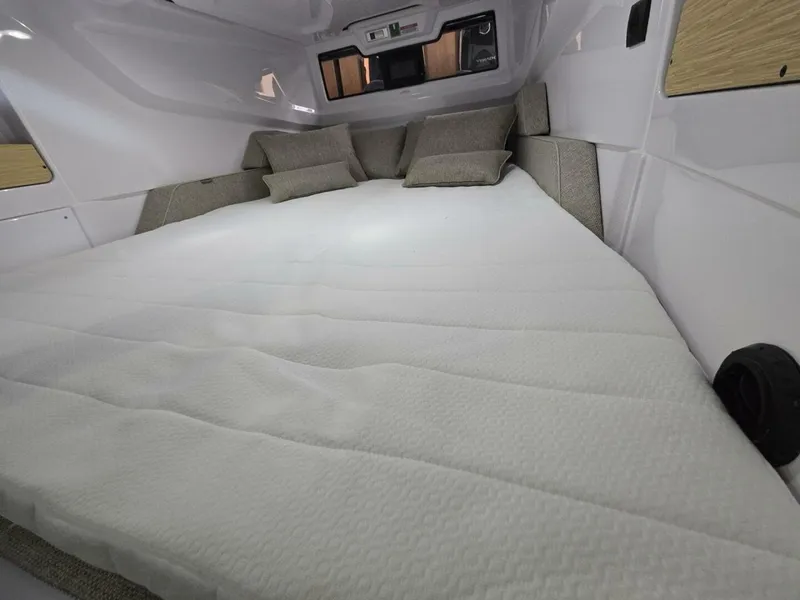 Slide: The Image of Axopar Cross Cabin 2026 - 5856407