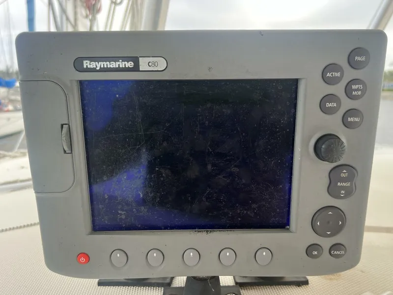 Slide: The Image of Lagoon 37 1995 - 5252151