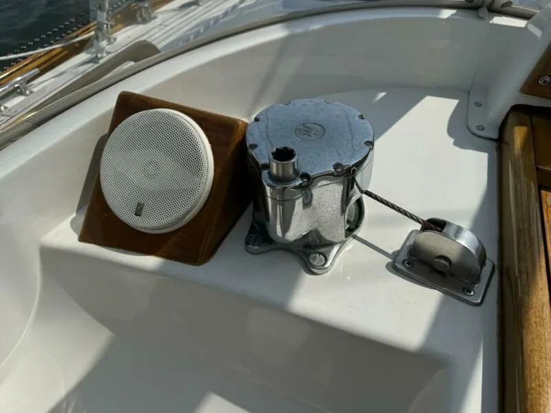 Slide: The Image of Little Harbor 46 Center Cockpit 1986 - 5252671