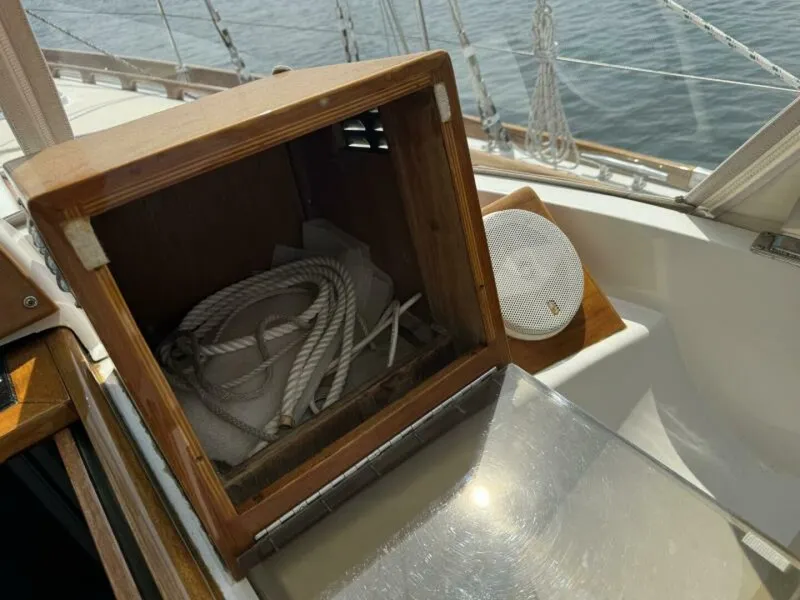 Slide: The Image of Little Harbor 46 Center Cockpit 1986 - 5252672