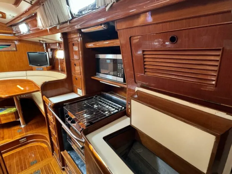 Slide: The Image of Little Harbor 46 Center Cockpit 1986 - 5252690