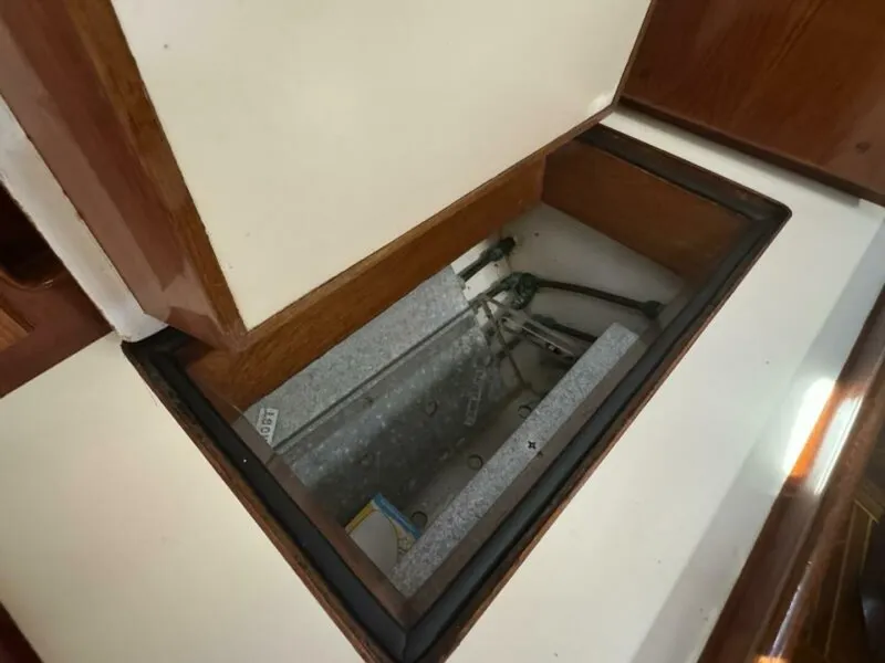 Slide: The Image of Little Harbor 46 Center Cockpit 1986 - 5252696