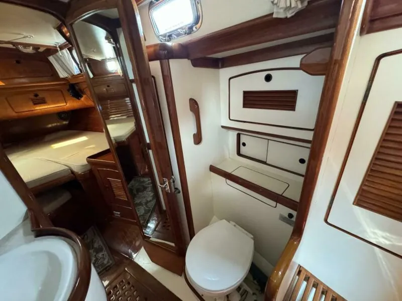 Slide: The Image of Little Harbor 46 Center Cockpit 1986 - 5252712