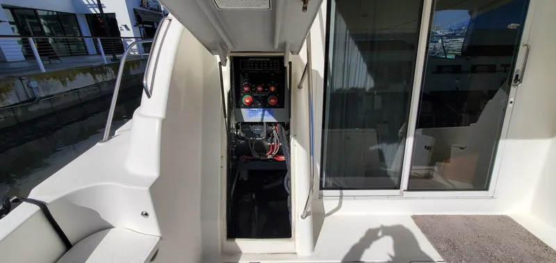 Slide: The Image of Meridian 411 Sedan 2005 - 5253898