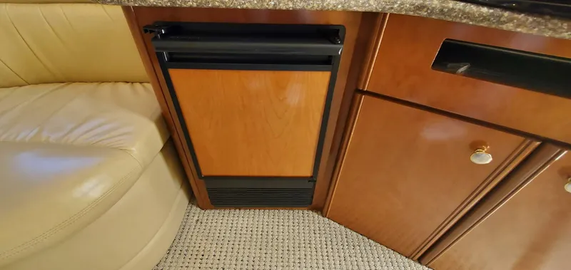 Slide: The Image of Meridian 411 Sedan 2005 - 5253928