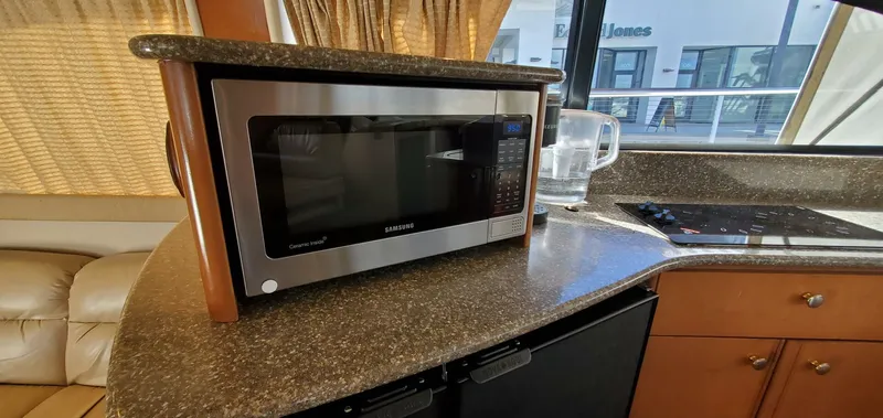 Slide: The Image of Meridian 411 Sedan 2005 - 5253932