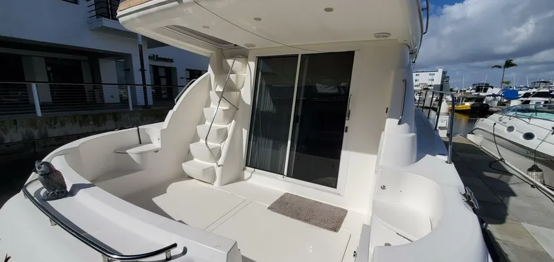 Slide: The Image of Meridian 411 Sedan 2005 - 5253892