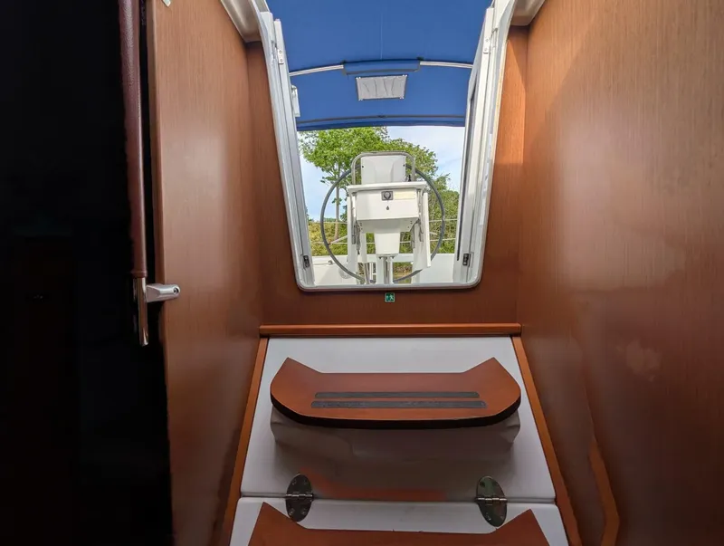 Slide: The Image of Beneteau Oceanis 37 Platinum 2015 - 5253811