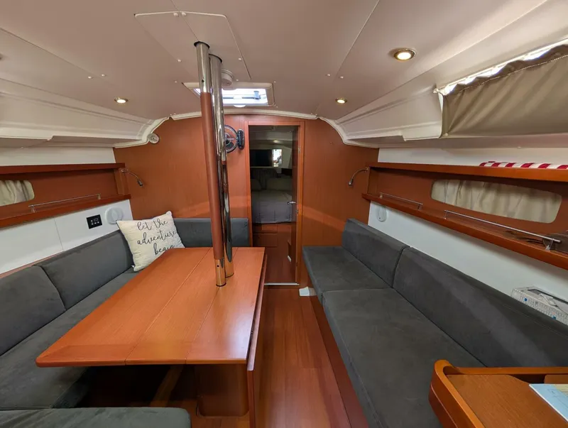 Slide: The Image of Beneteau Oceanis 37 Platinum 2015 - 5253817