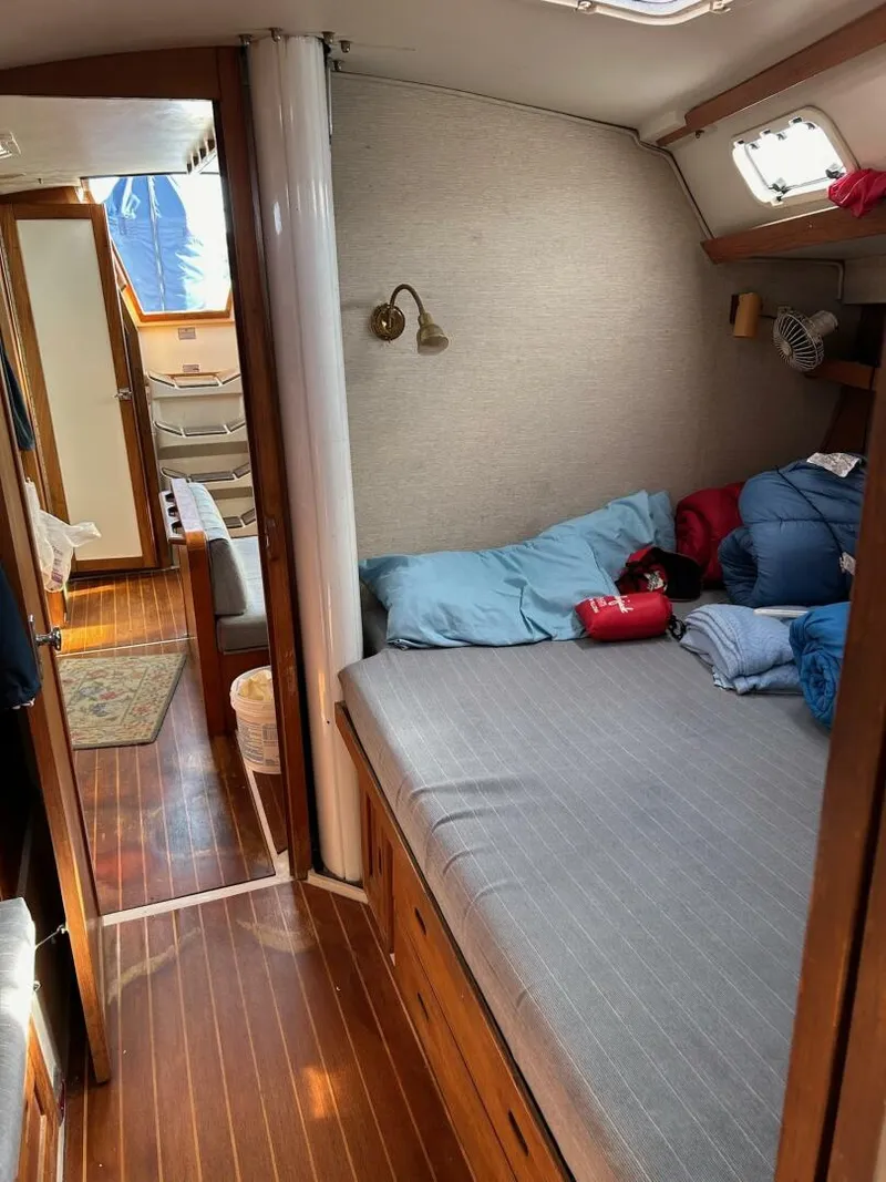 Slide: The Image of Catalina 42 1991 - 5254138