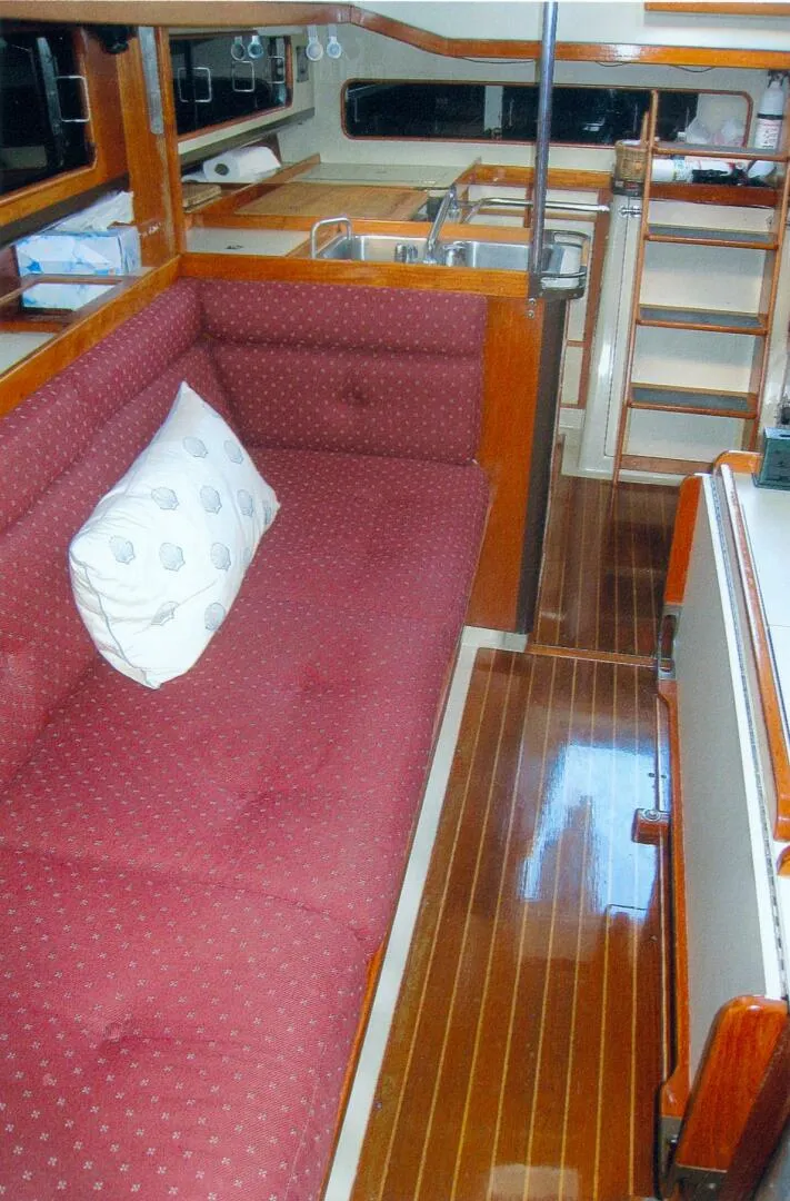 Slide: The Image of C&C 37 1983 - 5254297