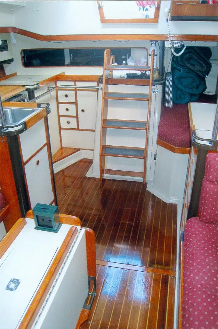 Slide: The Image of C&C 37 1983 - 5254300