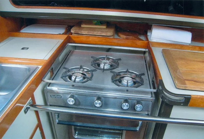 Slide: The Image of C&C 37 1983 - 5254302