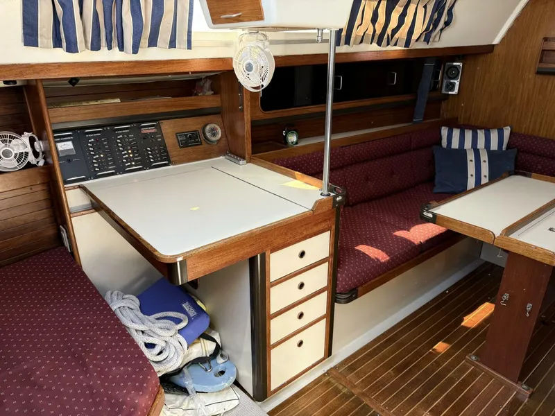 Slide: The Image of C&C 37 1983 - 5254317