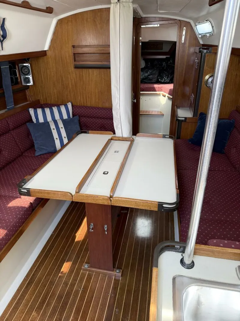 Slide: The Image of C&C 37 1983 - 5254316