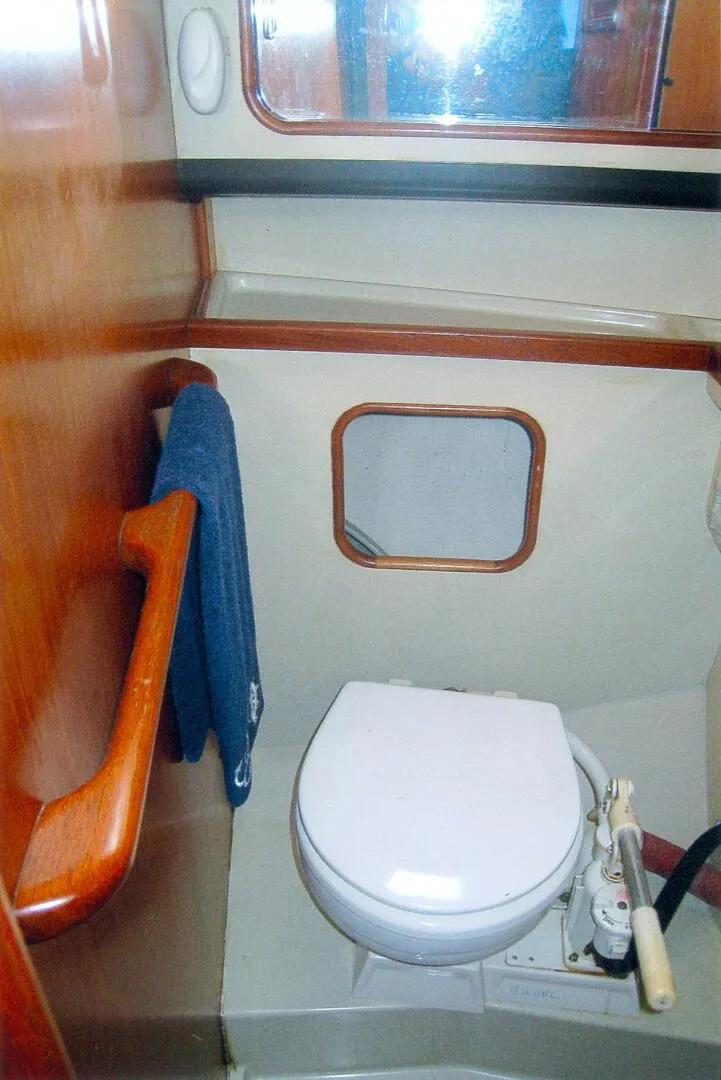 Slide: The Image of C&C 37 1983 - 5254307