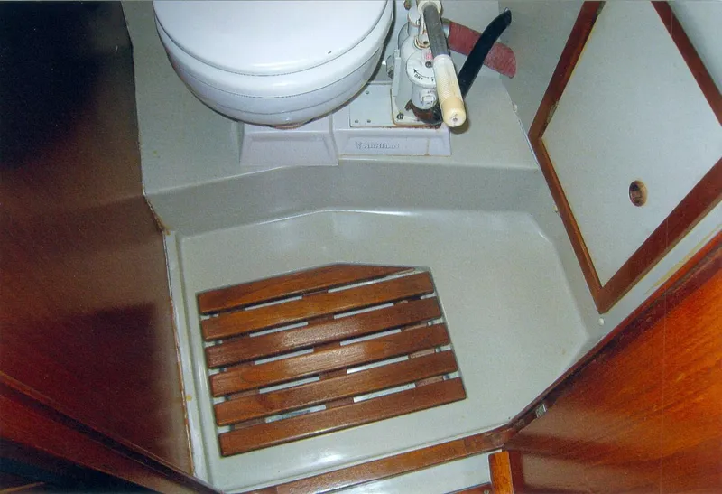 Slide: The Image of C&C 37 1983 - 5254308