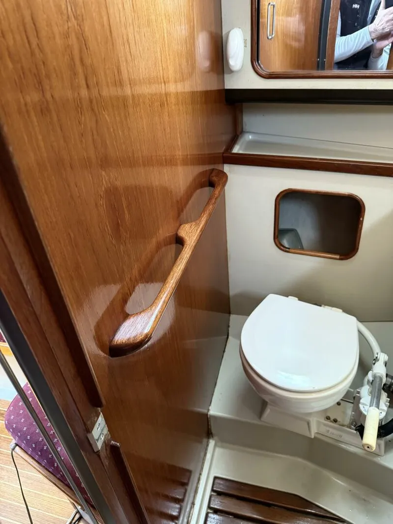 Slide: The Image of C&C 37 1983 - 5254314