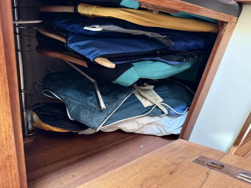 Slide: The Image of C&C 37 1983 - 5254324